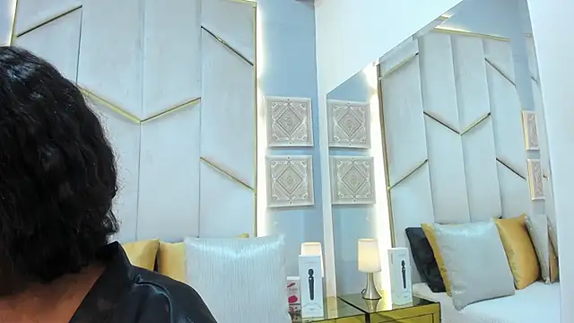 KarinaaCoxx online show from 04/23/26, 12:29