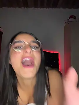 Paulha  miller online show from 03/04/26, 01:55