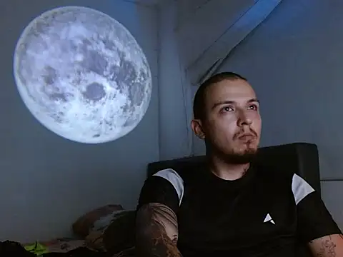 Maximo Garcia17 online show from 04/07/26, 04:24
