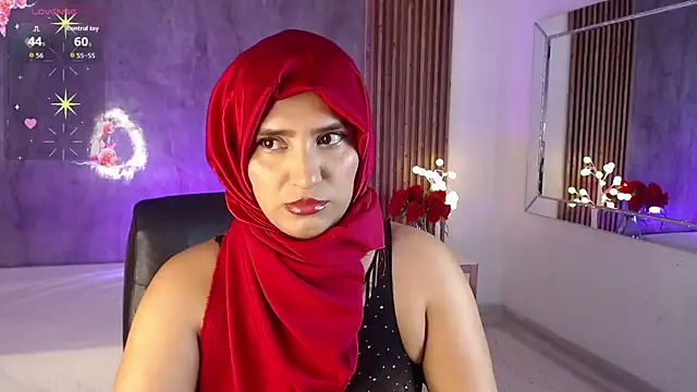 Snapshot of SalmaZahid chatting on 02/27/26, 01:33 SalmaZahid online show from 02/27/26, 01:33