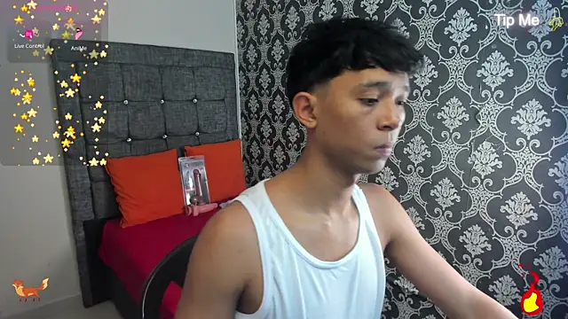 Snapshot of Little_Twink19x chatting on 07/22/26, 07:05 Little Twink19x online show from 07/22/26, 07:05