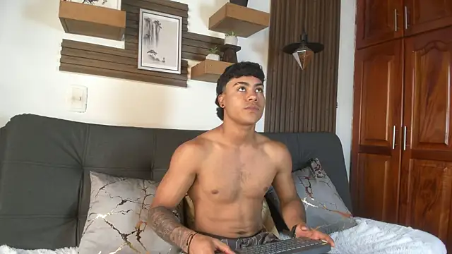 Jeremy wallker online show from 03/27/26, 07:35