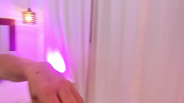 Snapshot of Zarayjewell_ chatting on 02/27/26, 02:22 Zarayjewell online show from 02/27/26, 02:22