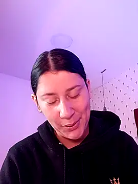 LunaDamasco online show from 04/22/26, 02:47