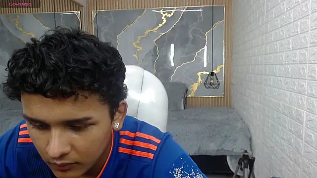 velvet o online show from 03/02/26, 04:14