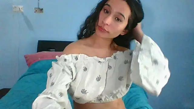 scarlettscottx  online show from 05/08/26, 02:06