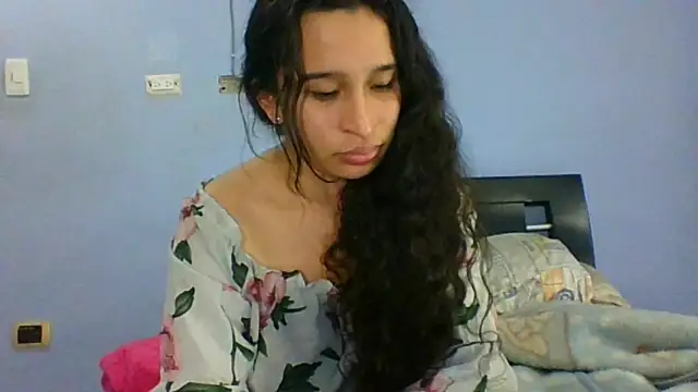 scarlettscottx  online show from 05/14/26, 02:51