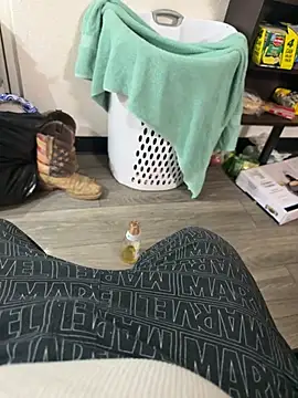 Snapshot of SavorredEscapist chatting on 02/19/26, 07:15 SavorredEscapist online show from 02/19/26, 07:15