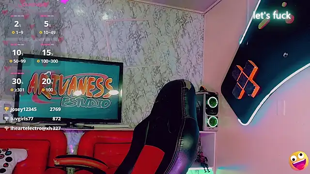 Snapshot of Mayka_Hot chatting on 02/20/26, 11:22 Mayka Hot online show from 02/20/26, 11:22