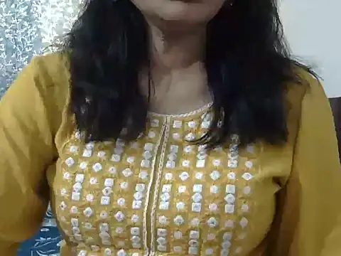 Snapshot of Bhabhi_rani chatting on 02/23/26, 08:33 Bhabhi rani online show from 02/23/26, 08:33