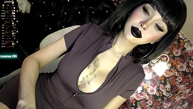 Snapshot of goddesspakshit chatting on 06/03/26, 12:02 goddesspakshit online show from 06/03/26, 12:02