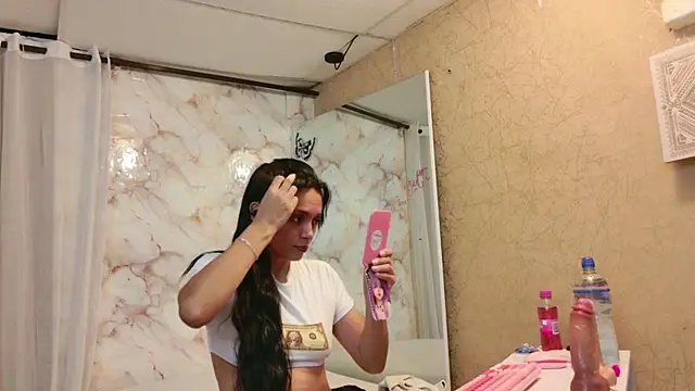 QueenSallyDesire online show from 04/18/26, 03:10