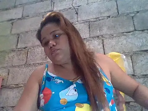 Snapshot of sweetlyn31 chatting on 08/03/26, 02:21 sweetlyn31 online show from 08/03/26, 02:21