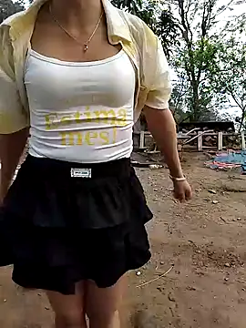 ngocbao11 online show from 03/02/26, 12:57