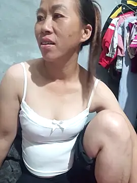 jangcute11 online show from 04/18/26, 09:24