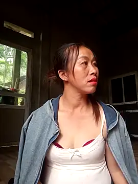 jangcute11 online show from 04/19/26, 08:02