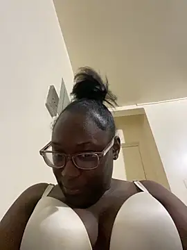 Sinfulwaterfalls online show from 04/21/26, 03:02