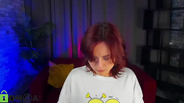 Snapshot of taticamomile chatting on 02/28/26, 12:28 taticamomile online show from 02/28/26, 12:28