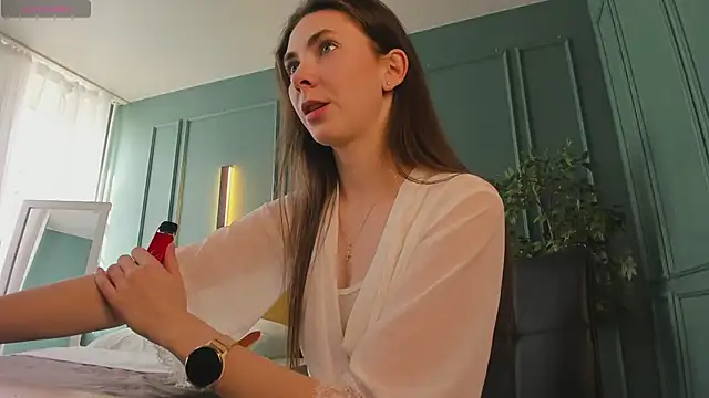 Scarlet Muse  online show from 03/30/26, 12:17