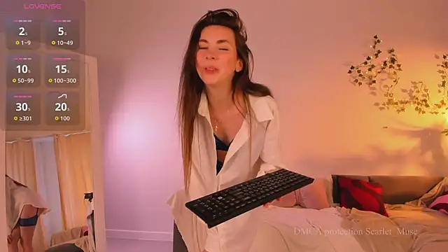 Scarlet Muse  online show from 04/05/26, 10:01