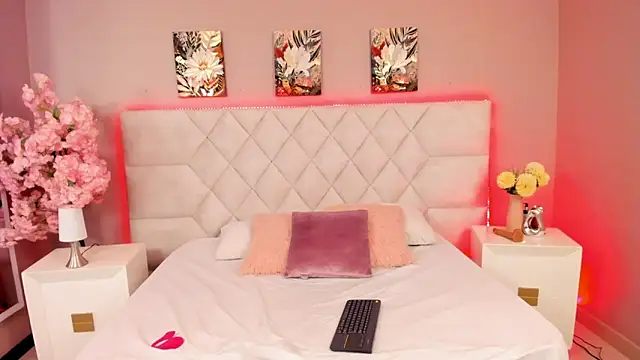 Bianca Monroe  online show from 03/17/26, 08:12