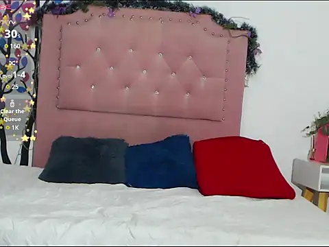 crissfer1 online show from 02/24/26, 03:10