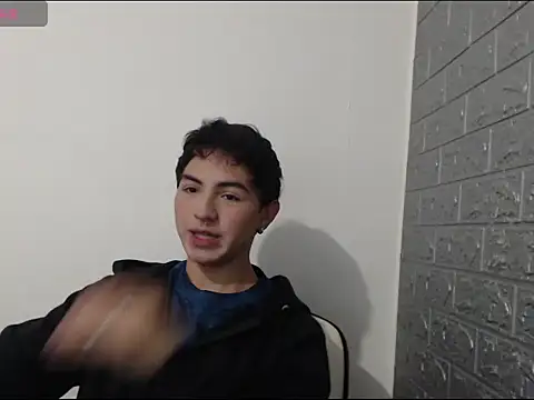 crissfer1 online show from 02/25/26, 08:18