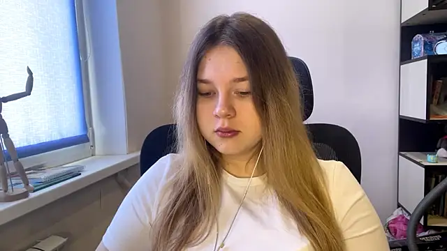 Snapshot of TomikoPfau chatting on 02/27/26, 07:41 TomikoPfau online show from 02/27/26, 07:41