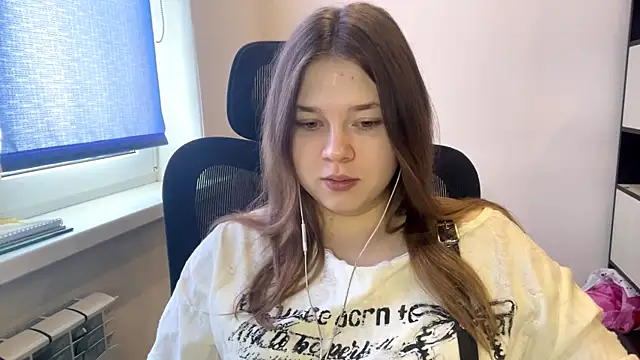 TomikoPfau online show from 03/20/26, 08:19