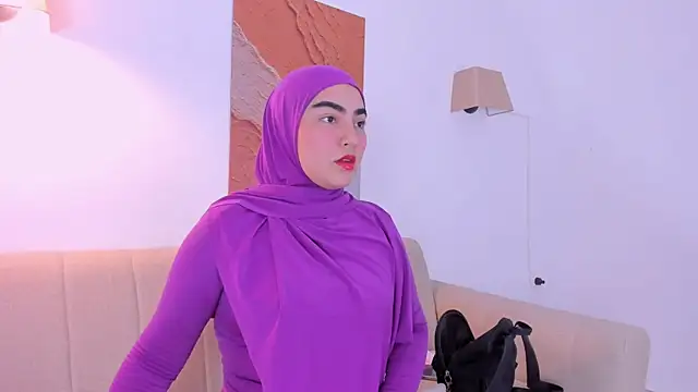 Malika Noor online show from 07/21/26, 03:14