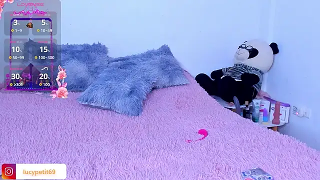 lucy blush online show from 03/26/26, 01:17