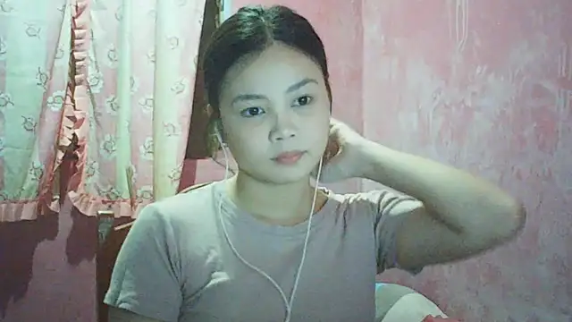 DessertFlower online show from 04/22/26, 03:53