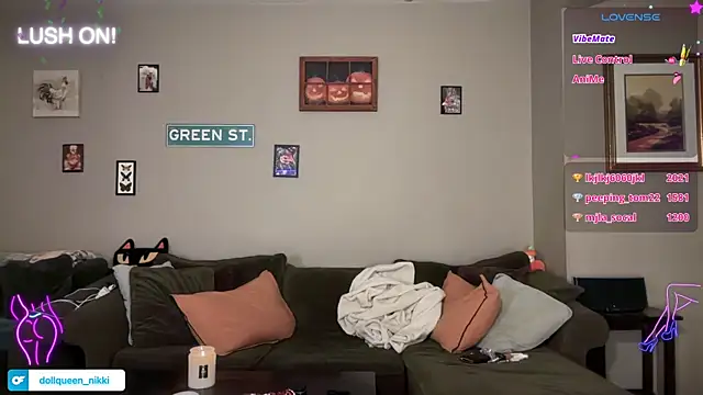 Snapshot of greenxxxqueen chatting on 05/09/26, 05:12 greenxxxqueen online show from 05/09/26, 05:12