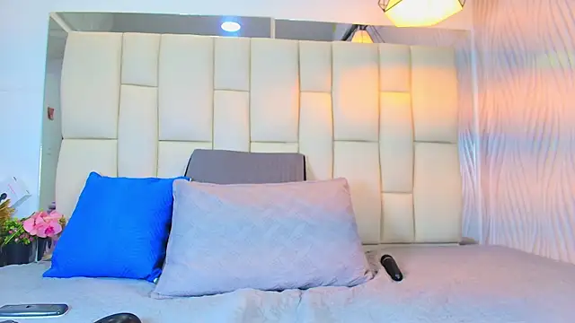 Lana Sliim online show from 04/20/26, 01:25