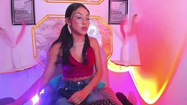 jaulyn 18 online show from 05/11/26, 11:24