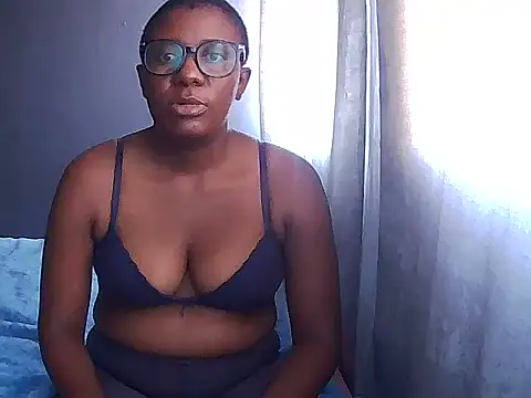 Snapshot of BossynBeautiful chatting on 02/20/26, 07:21 BossynBeautiful online show from 02/20/26, 07:21