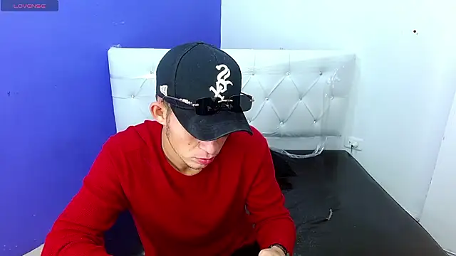 Snapshot of masterboyx chatting on 02/26/26, 03:11 masterboyx online show from 02/26/26, 03:11