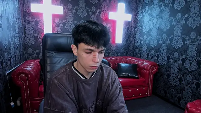 Snapshot of ClarkBev chatting on 02/21/26, 07:37 ClarkBev online show from 02/21/26, 07:37