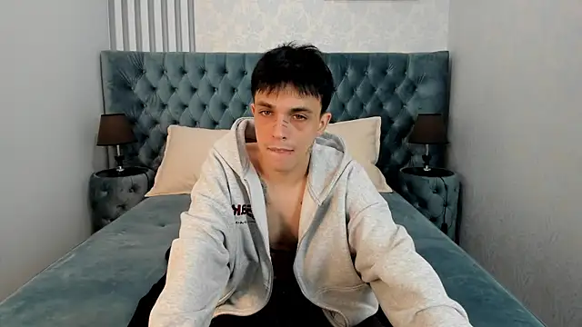 ClarkBev online show from 04/17/26, 09:45