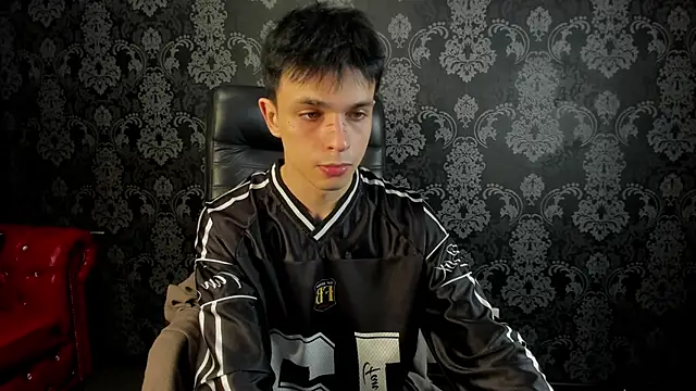 ClarkBev online show from 04/21/26, 07:39