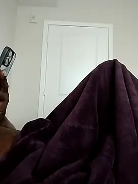 makeherfeelg online show from 04/22/26, 01:34