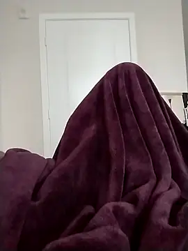 makeherfeelg online show from 04/23/26, 01:13