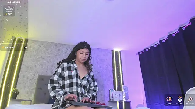 MilyFerrer online show from 04/06/26, 04:46