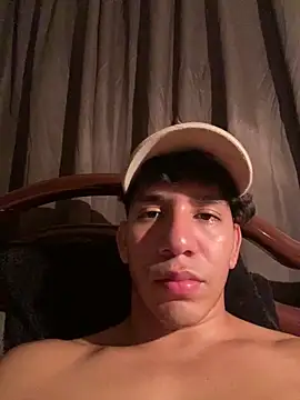 Alejandrososas online show from 06/13/26, 04:54
