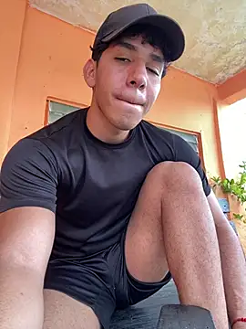 Alejandrososas online show from 07/03/26, 04:13