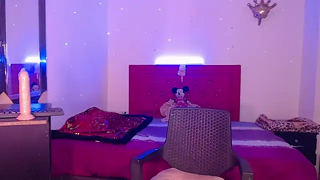 cellesthee online show from 04/21/26, 09:04