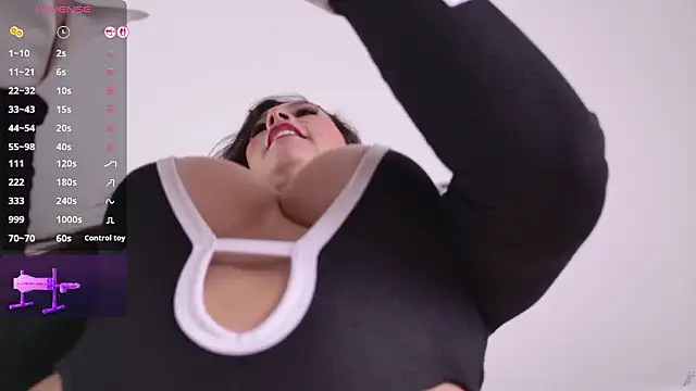 Snapshot of Paula_Brown88 chatting on 03/03/26, 04:57 Paula Brown88 online show from 03/03/26, 04:57