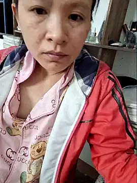 Snapshot of kieuqueen92 chatting on 02/22/26, 12:47 kieuqueen92 online show from 02/22/26, 12:47