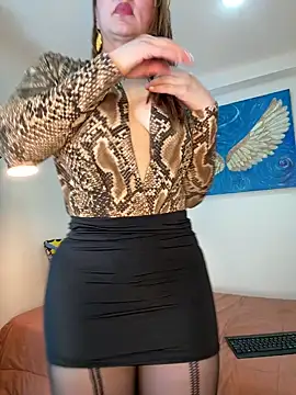 Viictoria-Jones online show from 04/15/26, 10:11