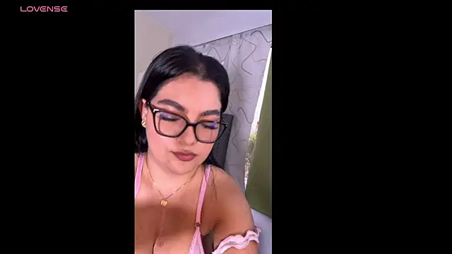 Ivy honey00 online show from 04/06/26, 12:06